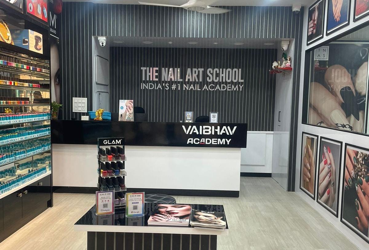 makeup biography